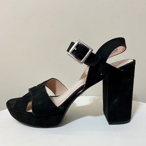Velvet black heels - small platform